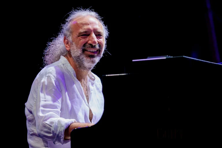 Soirée exceptionnelle sur Rai 5 : Bollani et Harding réunis à Sienne pour un concert qui fait vibrer Gershwin, Ravel et Musorgski