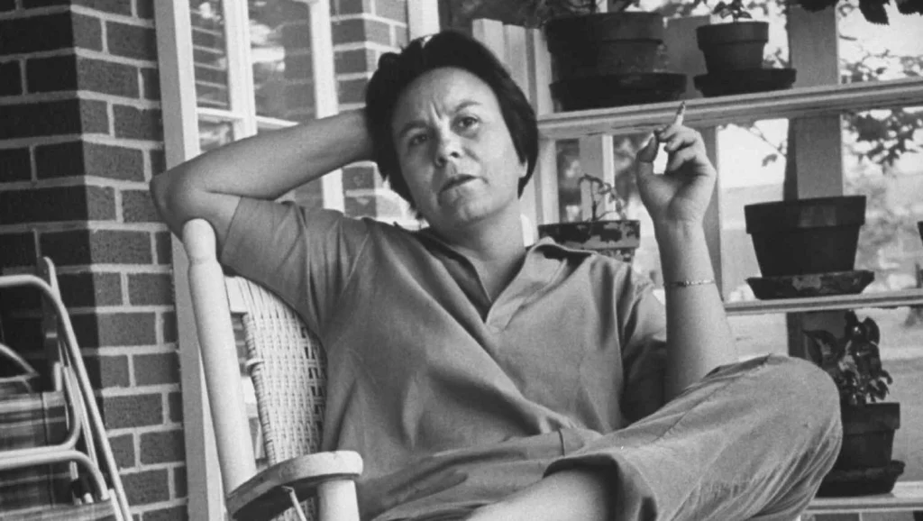 Harper Lee : l’incroyable histoire derrière « To Kill a Mockingbird » — le roman jeté par la fenêtre qui a bouleversé l’Amérique