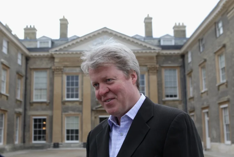 Charles Spencer publie son livre-choc sur Lady Diana : révélations explosives qui secouent la monarchie britannique